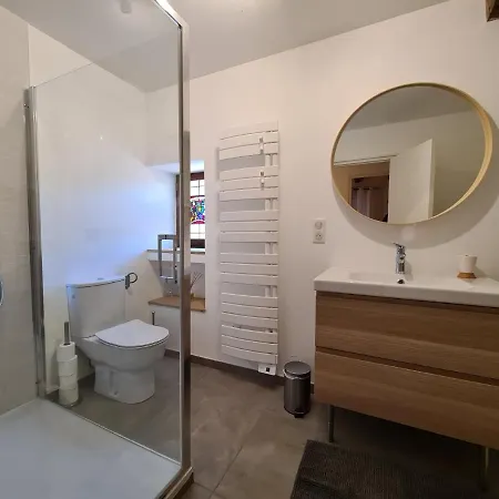 Renove Dans Une Maison Datant Du 16e Siecle , Situe Au Centre De Cajarc. Apartment *